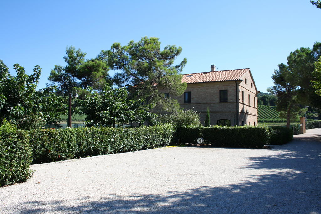 Gasthaus Agriturismo La Fonte Di San Girio Potenza Picena Exterior foto